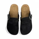 Zuecos negros con hebilla plateada ajustable y plantilla anatómica de corcho.