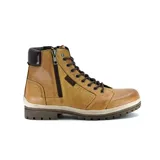 Bota acordonada de cuero color marrón claro, con cierre lateral y suela dentada.