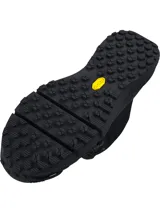 Bota táctica de caña alta Under Armour, modelo Valsetz, en color negro. Presenta un diseño robusto con refuerzos sintéticos en zonas de alta abrasión, entresuela Charged Cushioning para mayor amortiguación y suela Vibram XS Trek para tracción superior en diversos terrenos.