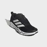 Championes de entrenamiento Adidas Rapidmove Go, color negro con las tres tiras laterales en blanco y suela con tecnología Lightmotion. Presentan un diseño ligero y flexible con exterior textil, ideales para actividades de alta intensidad.