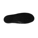 Zapatilla acuática Arena de color negro con detalles en fucsia, diseñada para actividades en el agua y la playa, con suela adherente y material de secado rápido.