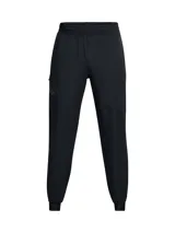 Joggers Under Armour modelo Unstoppable de color negro, confeccionados en tejido técnico elástico con tecnología UA Storm que repele el agua. Presentan corte ajustado en las piernas, cintura elástica con cordón, bolsillos laterales y un bolsillo con cierre sellado en el muslo.