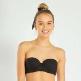 Sujetador bandeau negro de encaje con relleno y breteles desmontables.