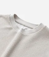 Remera Marfinno de manga corta para hombre, confeccionada en tejido acanalado de algodón y poliéster, con cuello redondo y diseño liso.