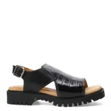 Sandalias de cuero con textura tipo cocodrilo, color marrón, con suela track dentada y ajuste de hebilla lateral.