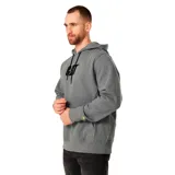 Buzo con capucha de felpa en color gris jaspeado, con bolsillo tipo canguro frontal y logo de la marca bordado en el pecho. Presenta puños y ruedo acanalados.