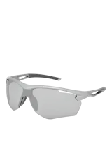 Lentes de sol deportivos tipo máscara con armazón plateado y cristales espejados plateados, de diseño envolvente y moderno.