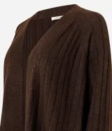 Cardigan largo de punto canelado negro Marfinno, con frente abierto, mangas largas y corte regular sin bolsillos.