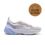 Championes deportivos Usaflex Giulia, confeccionados en cuero color blanco con detalles en gris, rosa y celeste.