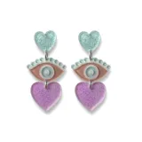 Par de aros colgantes con forma de corazón, ojo turco y corazón.