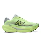 Championes de running New Balance modelo Ellipse, color verde lima con detalles en gris y plateado. Presentan una entresuela con tecnología Fresh Foam X para mayor amortiguación y una parte superior de malla técnica transpirable.