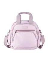 Kit de mochila y lunchera térmicas color negro, marca Terrano. La mochila cuenta con un amplio compartimento principal, bolsillo frontal, bolsillos laterales de red elástica y correas ajustables y acolchadas. La lunchera tiene interior térmico, bolsillo frontal con cierre, correa regulable y manija superior.