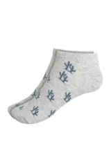 Soquetes de algodón color gris melange con estampado de cactus pequeños en color azul.
