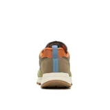 Championes Merrell modelo Alpine 83, con diseño retro en tonos verde oliva, beige y naranja. Confeccionados en una combinación de gamuza y tela, cuentan con entresuela de espuma EVA para mayor estabilidad y suela de goma resistente.