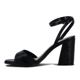 Sandalias de tacón cuadrado forrado, color negro, con tira delantera y pulsera al tobillo con hebilla ajustable.