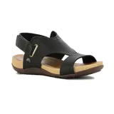 Sandalia casual de mujer con dos tiras y pulsera al tobillo con cierre ajustable. Presenta capellada de cuero negro, plantilla acolchada y suela tipo corcho con base marrón antideslizante.