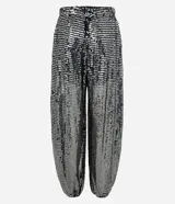 Pantalón balloon negro de poliéster con aplicación integral de lentejuelas brillantes, de corte amplio en las piernas y puños ajustados en los tobillos con cintura elástica.