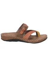 Sandalias de cuero para mujer, modelo Paradise de RKF, con diseño multicolor en tonos marrón, terracota y detalles en amarillo. Posee capellada y plantilla de cuero, tira ajustable con hebilla y suela de poliuretano efecto corcho.
