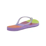 Chanclas de goma con diseño de bloques de color: naranja, lila, rojo y verde.