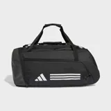 Bolso de lona deportivo Adidas, color negro, con logo de las tres barras en blanco en el frente. Posee asas de transporte dobles y correa de hombro ajustable con almohadilla. El fondo es recubierto para mayor durabilidad.