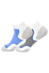 Pack de dos pares de soquetes deportivos con diseño anatómico, confeccionados en algodón con refuerzos en talón y puntera. Presentan combinaciones de colores en blanco, gris y azul.