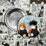 Pin metálico con ilustración de personajes del anime Jujutsu Kaisen.