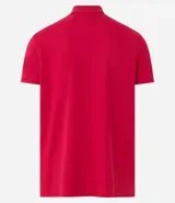 Remera polo de corte comfort, confeccionada en algodón peruano de alta calidad. Presenta cuello clásico con tapeta de botones y mangas cortas. Diseño liso y texturizado, ideal para un look casual y fresco.