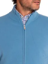 Sweater de punto color celeste RKF modelo Italyfull, con cuello alto, cierre frontal completo y mangas largas. Confeccionado en mezcla de lana y cashmere.