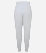 Pantalón jogger color borgoña, confeccionado en microfibra, con cintura elástica y frisos laterales.