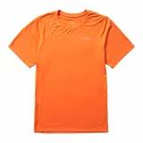 Remera técnica de manga corta Merrell, color naranja, con cuello redondo y logo de la marca estampado en el pecho. Confeccionada con tecnología Drirelease para control de humedad, protección UPF30+ y tejido elástico en cuatro direcciones.