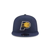 Gorro New Era 9Fifty de la NBA del equipo Indiana Pacers, color azul marino con logo bordado en amarillo.