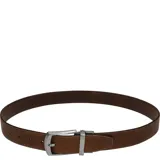 Cinturón reversible para hombre confeccionado en cuero natural de alta calidad. Presenta un diseño con pespuntes a tono, siete agujeros de ajuste y una hebilla metálica con acabado en plata envejecida.