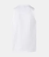 Musculosa ajustada al cuerpo de hombre, color blanco, con textura acanalada y cuello redondo.