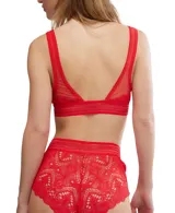 Bombacha tipo culotte de tiro alto confeccionada en encaje con diseño floral y detalles de red, con acabado semitransparente y cintura elástica ancha.