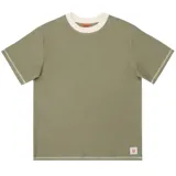 Remera verde de manga corta con cuello redondo y ribetes en color crudo.