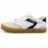 Championes Airwalk modelo Grip, color blanco con detalles en negro, gris y suela de goma marrón, de estilo urbano y skate.