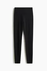 Leggings de yoga negros de tiro alto con cintura ancha y panel plegable. Confeccionados en tejido funcional DryMove y SoftMove con tecnología Lycra Sport.