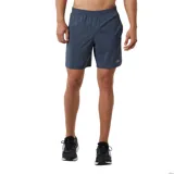 Short de running New Balance Accelerate 5 Inch, color azul petróleo, con tecnología NB DRY de secado rápido, forro interior de crepé, bolsillos laterales y logo reflectante.