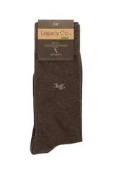 Media lisa de la marca Legacy Co., color marrón, con tejido multi-stretch y mezcla de algodón para frescura y confort.