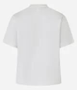 Remera de algodón color blanco con cuello redondo y mangas cortas. Presenta un bordado detallado de dos conchas marinas en color dorado en la parte frontal.