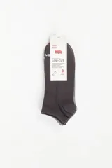 Pack de tres pares de medias cortas tipo soquete marca Levi's, en colores negro, blanco y gris melange. Presentan un diseño minimalista con el logo de la marca estampado en el lateral y una sutil línea de color en la puntera.