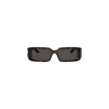 Lentes de sol Dolce & Gabbana con armazón rectangular de carey y micas oscuras.