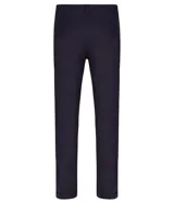 Pantalón de vestir azul marino, de corte recto, con bolsillos laterales y traseros. Se ajusta a la cintura con cinturón de cuero marrón.