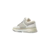 Championes Amiri modelo MA-1 Low-Top, color blanco y beige, con diseño de paneles en malla y cuero, cordones gruesos y suela de goma estructurada.