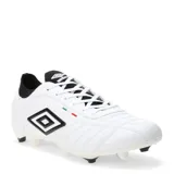 Championes de fútbol 11 Umbro modelo Legend, color negro con detalles en blanco. Presentan una estructura de cuero sintético con costuras reforzadas en la puntera, cierre con cordones y suela con tacos para césped natural.