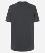 Remera de algodón con efecto lavado a piedra, cuello redondo y mangas cortas. Presenta una estampa frontal de la banda Queen con diseño vintage.