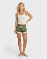 Musculosa de tejido rib color blanco, con escote redondo y corte ajustado.