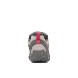 Championes de senderismo Merrell Accentor 3 WP, confeccionados en gamuza y malla con membrana impermeable. Presentan diseño en tonos gris con detalles en fucsia, suela de goma con tracción y puntera protectora.