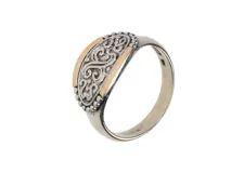 Anillo de plata 925 con diseño labrado y lámina de oro 18k.