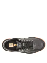 Championes Cat modelo Amp, color negro con textura metalizada. Presentan suela de plataforma dentada en color caramelo y cierre mediante cordones.